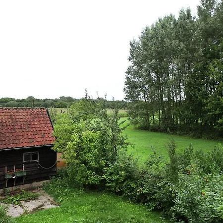 בית נופש Heritage Holiday In Near Forest Beesd